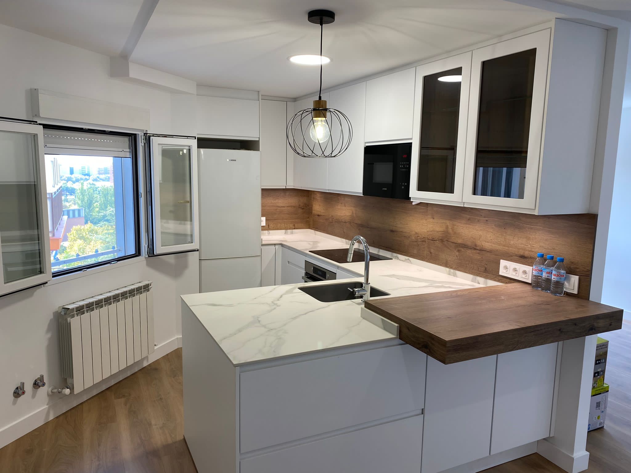 09a66e98-bb5d-4c39-b90c-c73593601b94