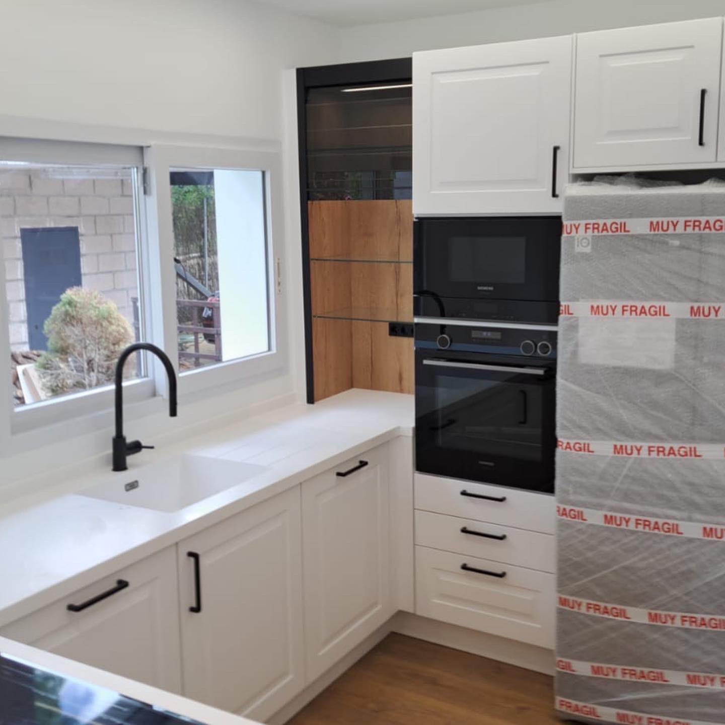 6ADDF577-A5A7-49BE-80E0-A371B9D13C8A