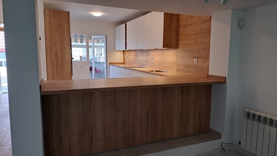 6FA00F97-5DED-4B81-BCD5-4C9EF1E37CD7