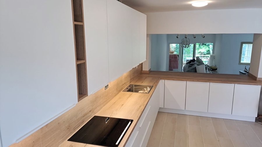 955DC733-66C2-4658-968F-7552D6074DBF