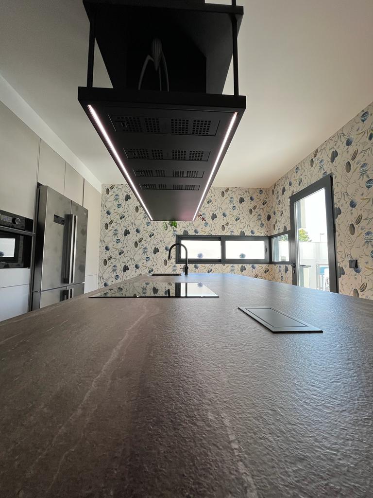 d7f2494c-9f63-4ddc-b65b-f858536b45e0