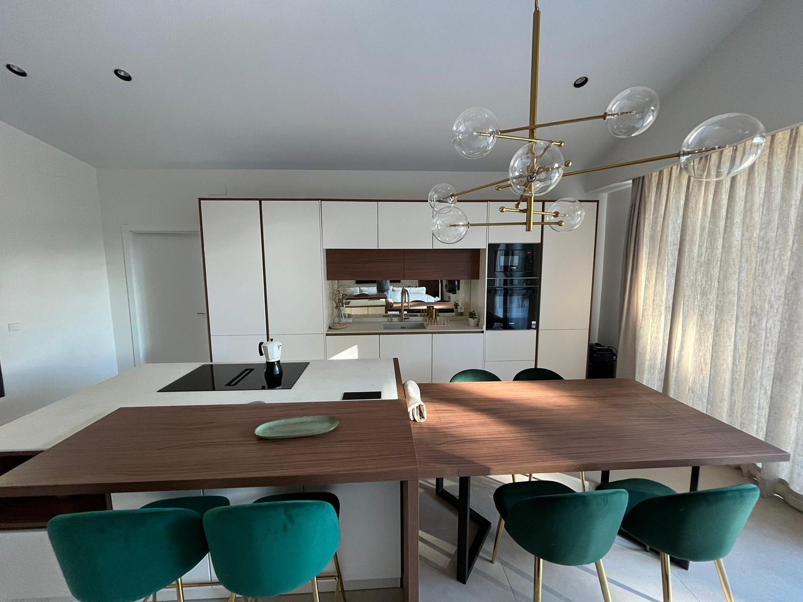 PHOTO-2024-12-08-19-59-05